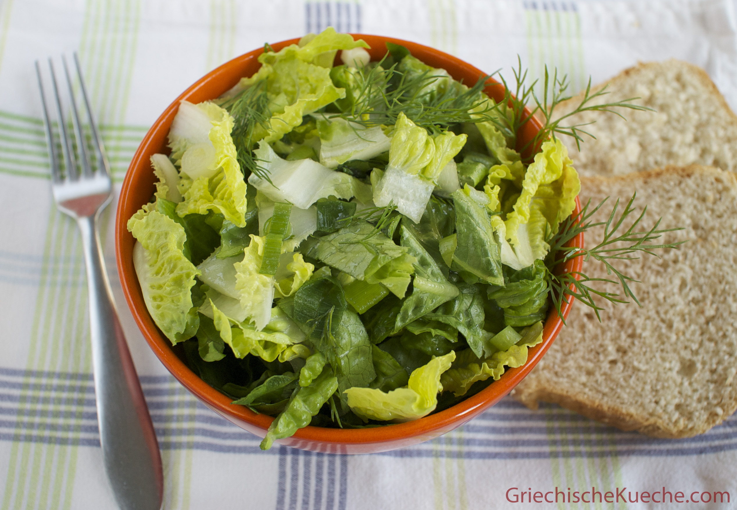 Sommerlicher Salat mit frischem Dill – Griechische Küche