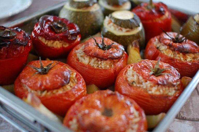 Gefüllte Tomaten und Paprikas